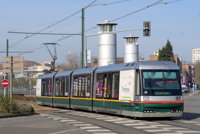 Tram 006