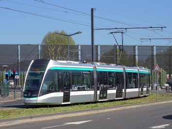 Tram 046